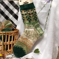Blomster Socks by Hanna Mysak - MysakKnits