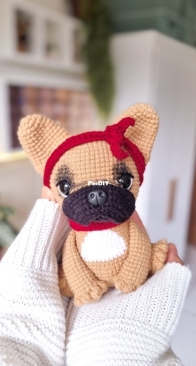 Lamigú Crochê - Layla Domingues - Cachorro Frida a Bulldog Frances - Português