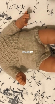 Millas summer suit for a doll