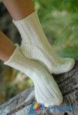 Fascine Braid Socks by Tiennie Knits-Free