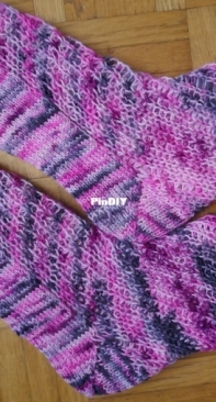 Wild Flower  Socks by Josée Vallat-Englidh-French-Free