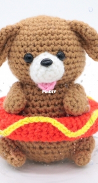 Stringy Ding Ding - Olive - Summer Dog with Hot Dog Pool Floatie Amigurumi - Free