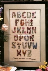 Leisure Arts 2339 - Antique Floral Alphabet PCS