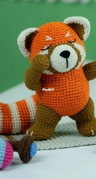 Lennutas - Nutas Nguyen - Dabbing red panda