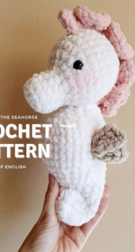 Poms and Posies - Megan Cho - Sandy the seahorse