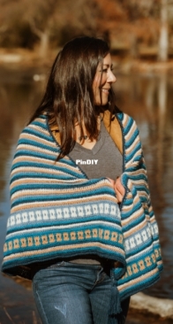 Lena Skvagerson - Yarn Citizen - Seasider Shawl - Free