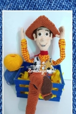 Zombiegurumi - Luisa Contreras - Woody - English