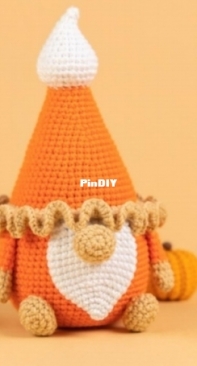 Mufficorn - Olga Chemerys - Pumpkin Pie Gnome