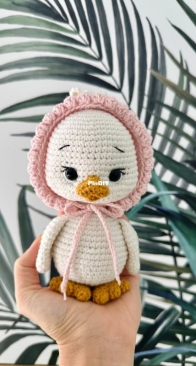 Toy Workshop217 - Narmina Spirina - Lola Duckling