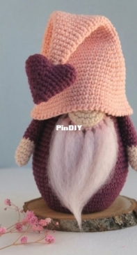 Pam Pino Design - Nazeli Mkrtchyan-Tadevosyan - Valentine Day Gnome  - English
