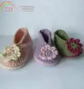 Keen 2 Crochet - delightful daisy baby shoes