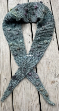 Bobbles Everywhere Mini Scarf by Marion Bulin - Mabuli Designs - English, German