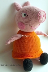 Nadezhda Volkova - Mummy Pig - Russian