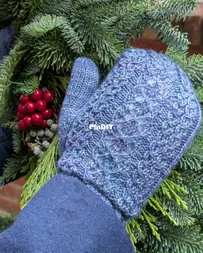 Blueberry Twist Mittens by Carrie Causey - Canbee Crafty Shop
