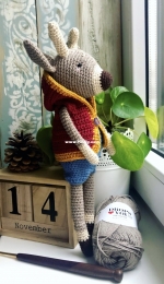 Crochet deer