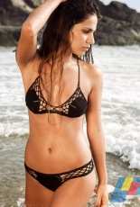 devocean- fabi correa-crochet bikini sand dollar