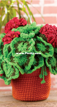 Annies Attic -  885036E - Pot of Geraniums Pillow