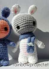 Knitting Turnip -Barbara Ghiso - Baby in Bunny Suit and Friend - English