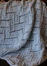 Free - Gretchen Tracy - Bricklayers Lace Baby Blanket