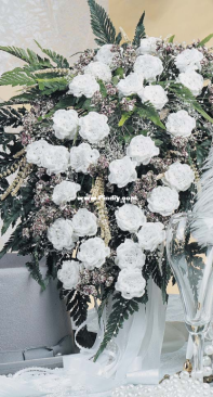 Gloria Graham - Bridal Bouquet - Free