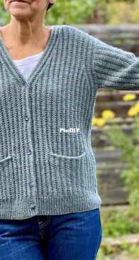 Windrow Cardigan by Heidi Kirrmaier