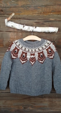 Bear lopy kids icelandic sweater by Yana Markevich Russian