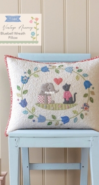 Tilda Fabrics - The Vintage Nursery - Bluebell Wreath Pillow - Free