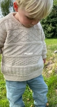 PetiteKnit - Mette Wendelboe Okkels - Storm Sweater Junior - Russian