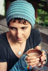 Frabjous Fibers-Messenger Hat and Mitts by Stephanie Shiman-Free