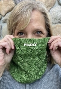 Spruski Cowl - Darcy Thompson - Chit Chat Knits