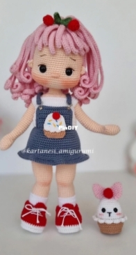 Kartanesi Amigurumi -Lulu-_Cupcake_Girl-English