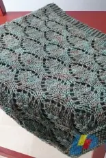 Baby Chalice Blanket by Karen S. Lauger / Lykkefanten-Free