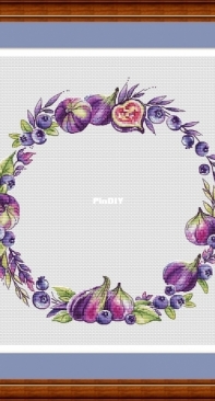 Purple Wreath by Nadezhda Nagornaya