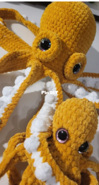 Jodies Yarn - Handmade by Jodie - Jodie Chadwick - Octopus Mama and Baby