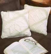 Leisure Arts - Popcorn Pattern Pillows