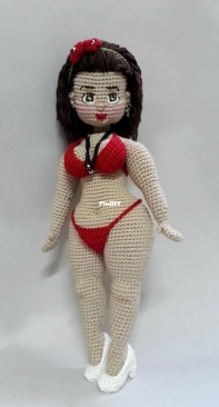 Nona Hassan - Doll with Curvy Figure - Portuguese - Translated - Free