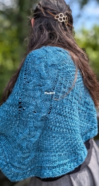 Wintertide A Nearly Winter Capelet by CanBee Crafty Shop