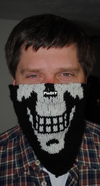 The SkullKerchief by Knitty Or Nice - Free