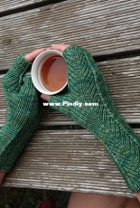 Alder Fingerless Mitts by Agnes Zombory-Free