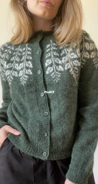 Holly Cardigan/Kristtjørn Cardigan by Hanne Rimmen
