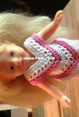 "Little Girl Summer Top" for a tiny doll and sandals