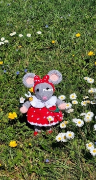 berry picker mouse  AIpattern
