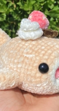 Kitty x crochets - Kittyxcrochets - Tiya - Pastry Whale Shark