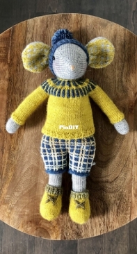 Bailey Mouse by Manon Lemaire