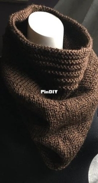 Frannie B's Hat and Cowl by Heather Bellringer - Tinker and Fern