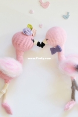 La Cigogne - Natalia Manfre - Flor the Flamingo - English - Spanish and French