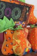 Pecks Pieces - Marjory Peck - Funky Pumpkin Pincushion - Free