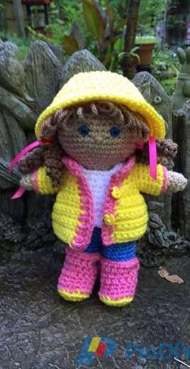 Sandy Nordwall Eggers - Puddins Rainy Day Outfit