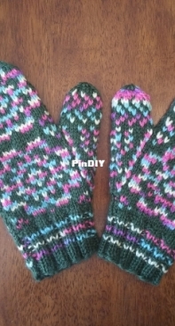 Warm and Thick Flower Mittens by Jennifer Turmel -Free