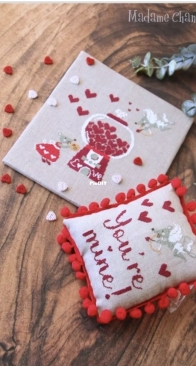 Madame chantilly- heart dispenser